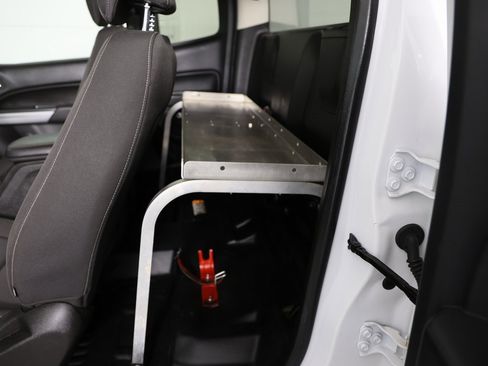 Certified 2022 Chevrolet Colorado LT w/ Fleet Safety Package image 11