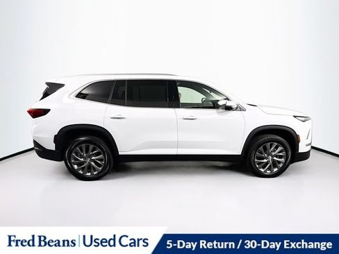 Used 2026 Buick Enclave Preferred AWD/4WD image 11