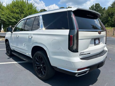 Used 2021 Cadillac Escalade Premium Luxury AWD/4WD image 24