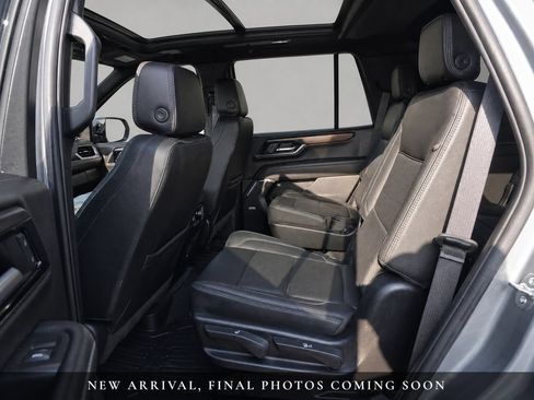 Used 2026 GMC Yukon Denali w/ Sun & Power Step Package AWD/4WD image 7