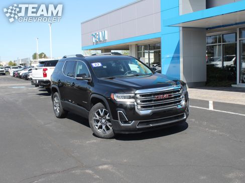 Used 2023 GMC Acadia SLT w/ Preferred Package AWD/4WD image 2
