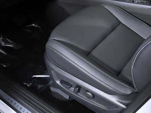 Certified 2025 INFINITI QX50 Pure image 25