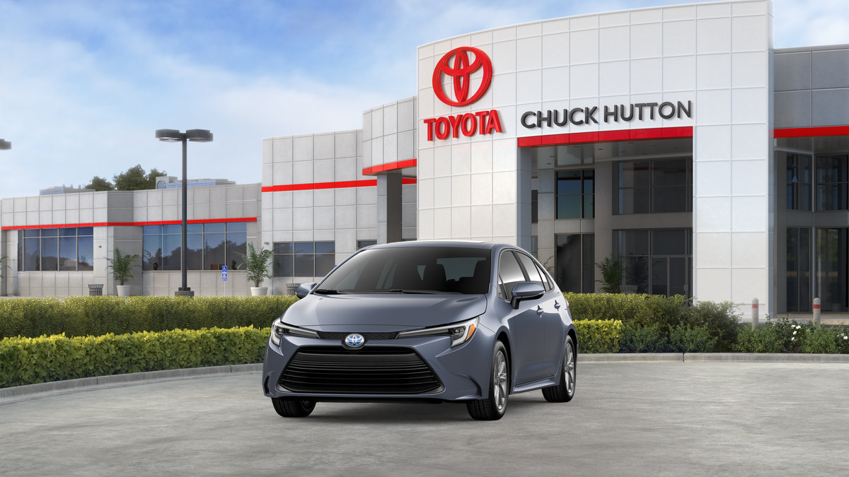 Used 2025 Toyota Corolla XLE FWD image 30