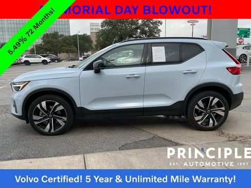 Certified 2024 Volvo XC40 B5 Ultimate w/ Protection Package Premier AWD/4WD image 9