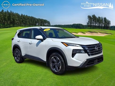 Certified 2026 Nissan Rogue SV FWD image 1