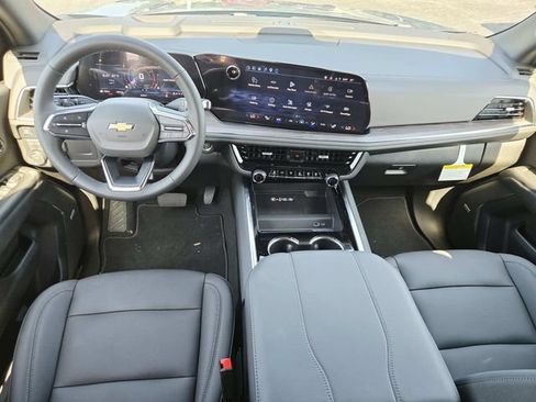 New 2026 Chevrolet Suburban LT w/ Comfort Package AWD/4WD image 6