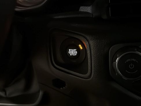Used 2024 Jeep Wrangler Unlimited Sport AWD/4WD image 21