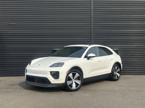 Certified 2024 Porsche Macan 4 Electric AWD/4WD image 1