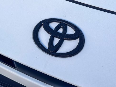 New 2026 Toyota Camry LE image 10