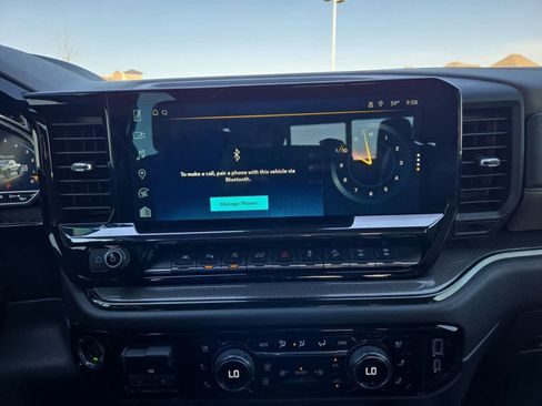 Used 2023 Chevrolet Silverado 1500 ZR2 w/ Technology Package image 27