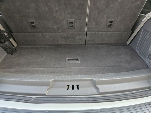 Used 2021 Ford Expedition XLT RWD image 32