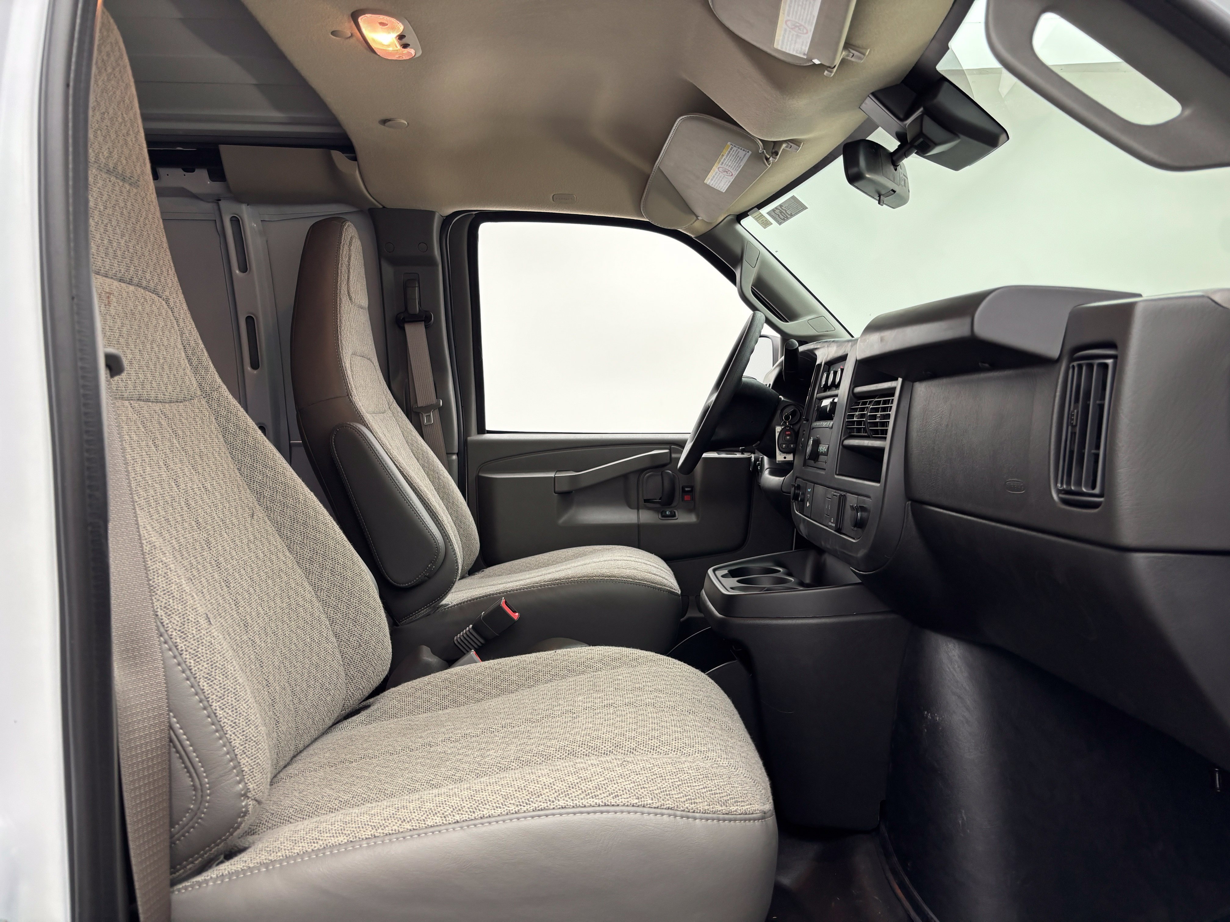 New 2026 GMC Savana 2500 w/ Driver Convenience Package RWD image 18