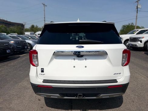 Used 2023 Ford Explorer XLT w/ Equipment Group 202A AWD/4WD image 7