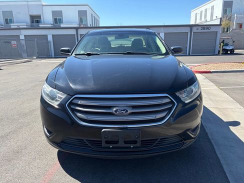 Used 2017 Ford Taurus SE FWD image 7