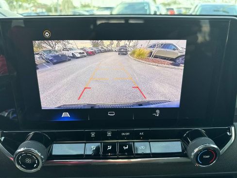 Used 2023 Chevrolet Colorado Trail Boss image 30