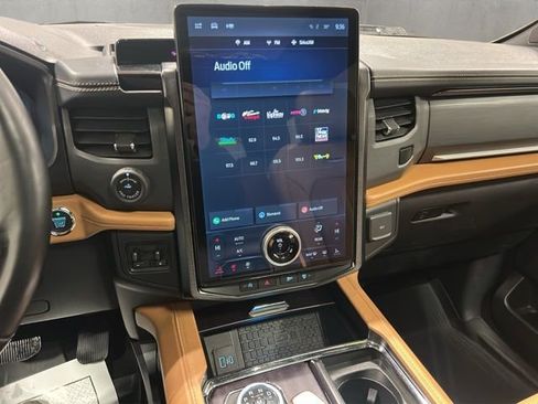 Used 2023 Ford Expedition Max Platinum image 17