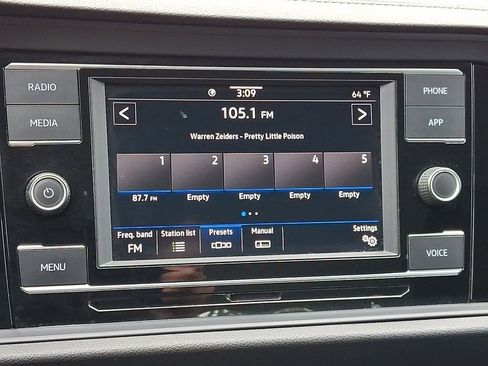 Used 2024 Volkswagen Jetta S image 17