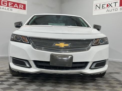 Used 2017 Chevrolet Impala LT image 3