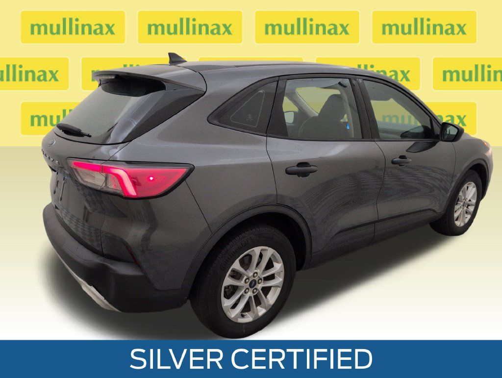 Used 2020 Ford Escape S FWD image 3