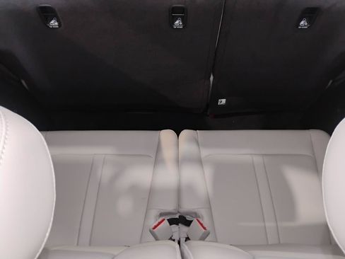 Used 2025 Kia Sorento S w/ Panoramic Sunroof Package FWD image 10