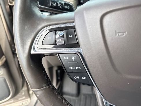 Used 2021 Lincoln Nautilus Reserve FWD image 26