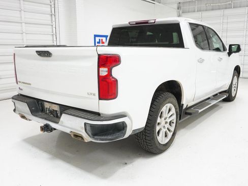 Used 2022 Chevrolet Silverado 1500 LTZ image 5