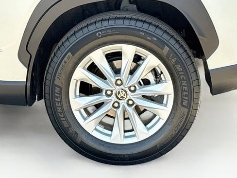 Certified 2023 Toyota Corolla Cross LE w/ Black Badges Package (TMS) FWD image 30