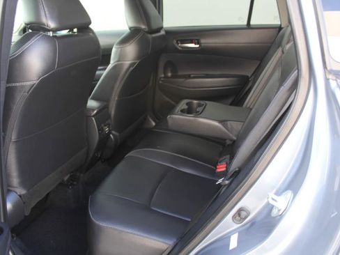 Used 2024 Toyota Corolla Cross XLE w/ Convenience Package image 12