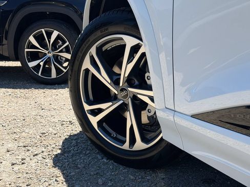 New 2027 Audi Q6 e-tron Premium Plus AWD/4WD image 9