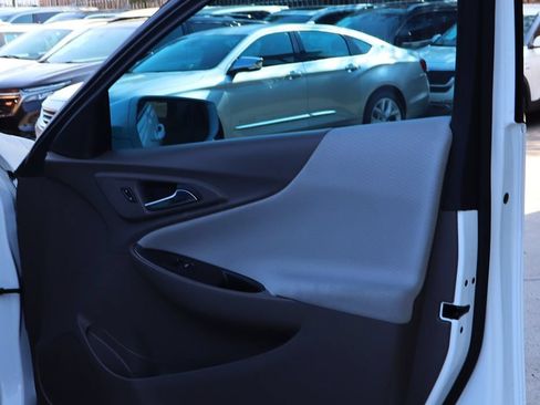 Used 2020 Chevrolet Malibu LS FWD image 29