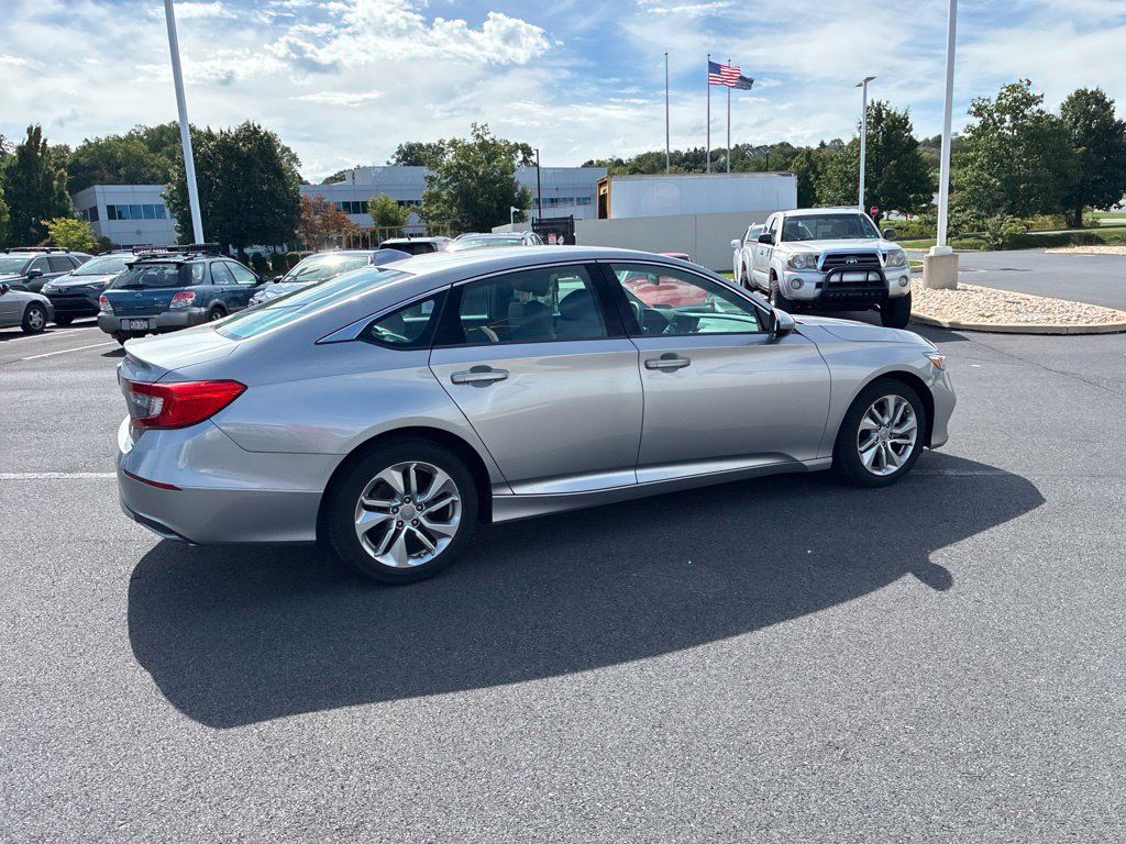 Used 2018 Honda Accord LX image 6
