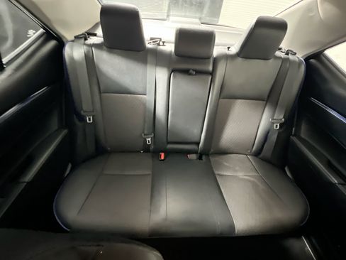 Used 2017 Toyota Corolla SE w/ Carpet Mat Package (TMS) FWD image 32