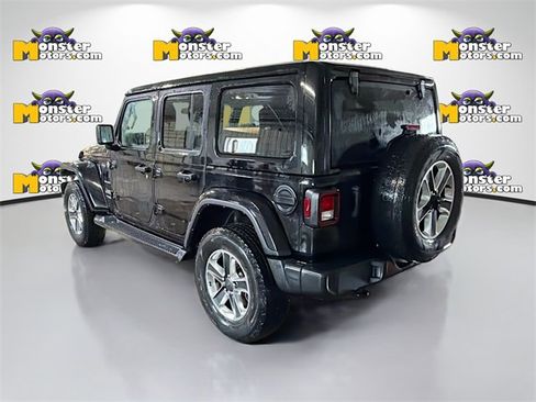 Used 2021 Jeep Wrangler Unlimited Sahara w/ Dual Top Group image 6