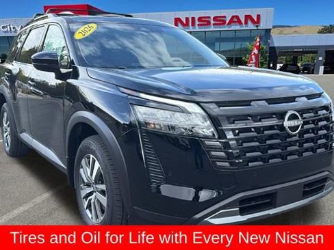 New 2026 Nissan Pathfinder SL AWD/4WD image 1