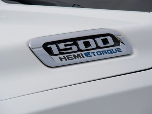 Used 2022 RAM 1500 Laramie w/ Laramie Southwest Edition AWD/4WD image 6