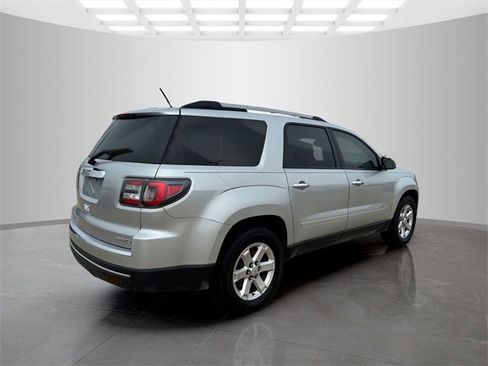 Used 2015 GMC Acadia SLE image 8