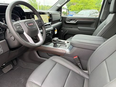 New 2026 GMC Sierra 1500 SLT AWD/4WD image 18