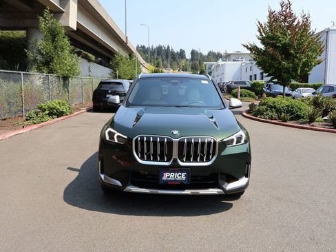 Used 2023 BMW X1 xDrive28i w/ Premium Package AWD/4WD image 3