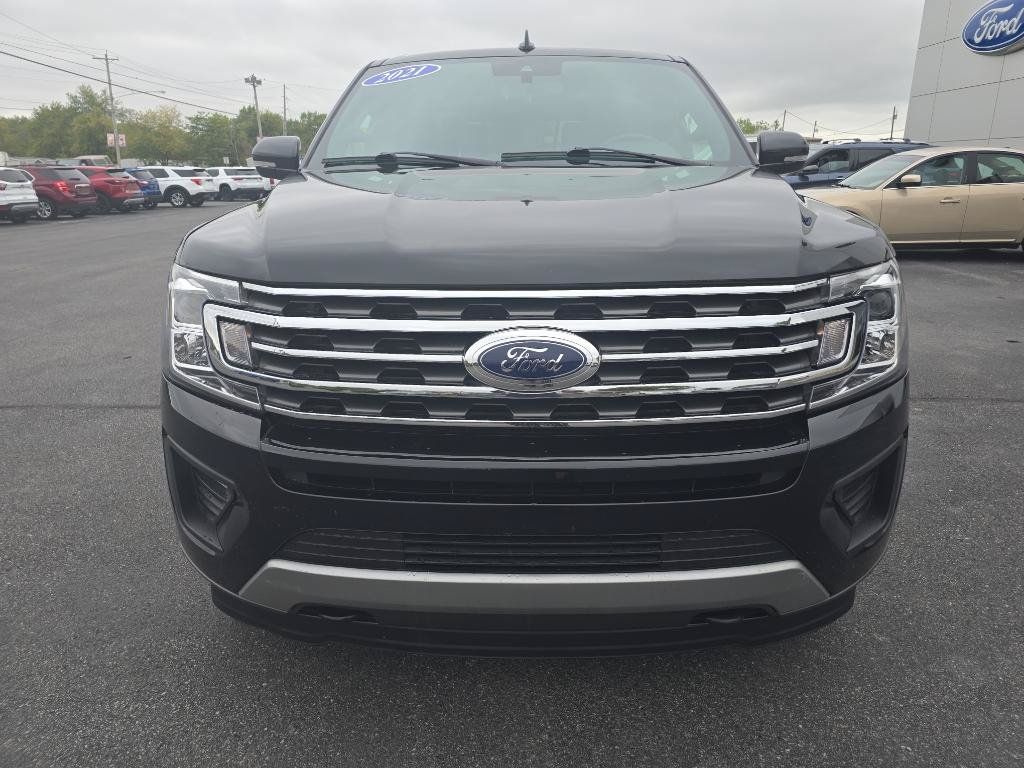 Used 2021 Ford Expedition XLT AWD/4WD image 4
