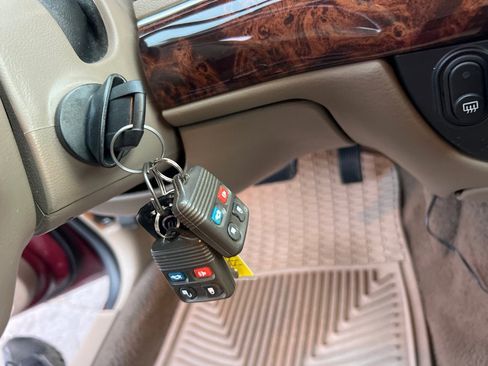 Used 2004 Mercury Grand Marquis LS image 29