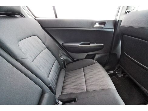 Used 2020 Kia Sportage LX FWD image 12