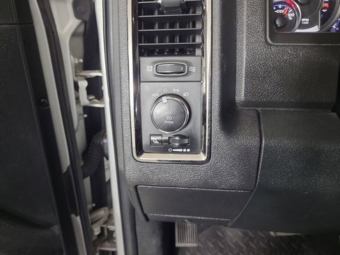 Used 2018 RAM 3500 Laramie w/ Sport Appearance Group image 15