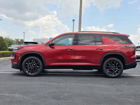 New 2026 Chevrolet Traverse LT w/ Midnight/Sport Edition FWD image 3