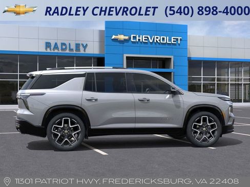 New 2026 Chevrolet Traverse High Country image 5