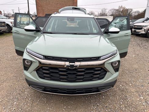 Used 2025 Chevrolet TrailBlazer ACTIV w/ Convenience Package image 32
