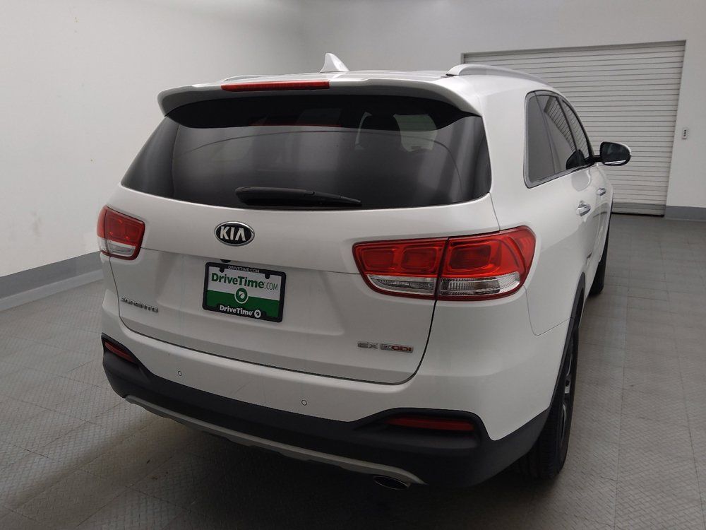Used 2016 Kia Sorento EX FWD image 7