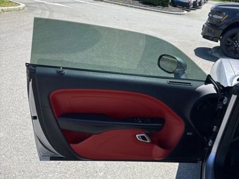Used 2017 Dodge Challenger R/T Scat Pack RWD image 15