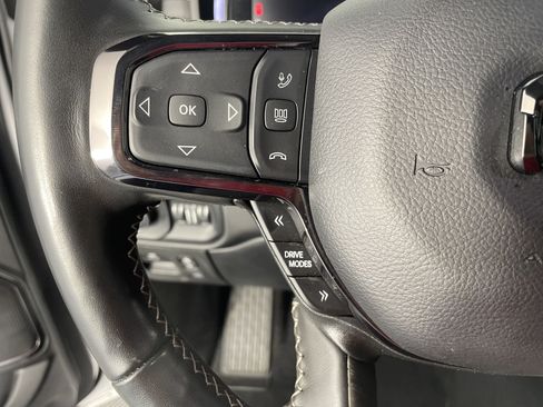 Used 2025 RAM 1500 Limited AWD/4WD image 16