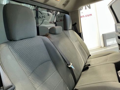 Used 2019 RAM 1500 Classic SLT AWD/4WD image 17