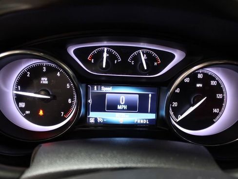 Used 2020 Buick Envision Essence image 18